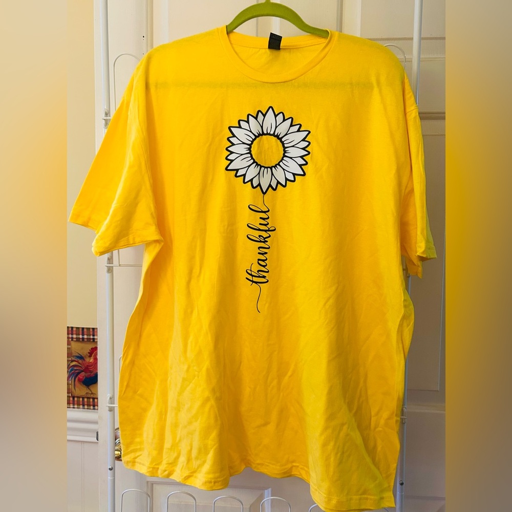T-shirt, NEW womens 2xl Gildan tshirt